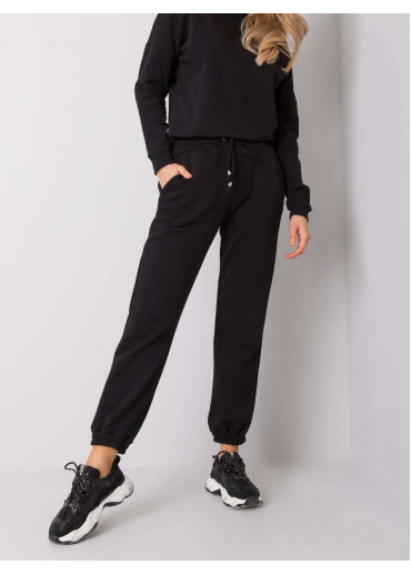 Čierne basic tepláky