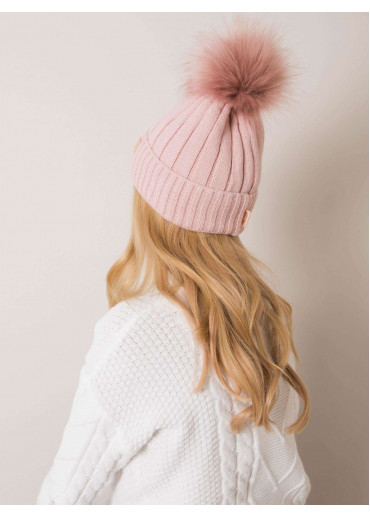 Púdrovo ružová čiapka