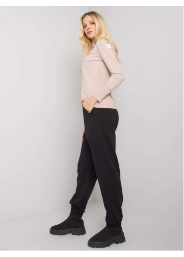 Čierny športový komplet