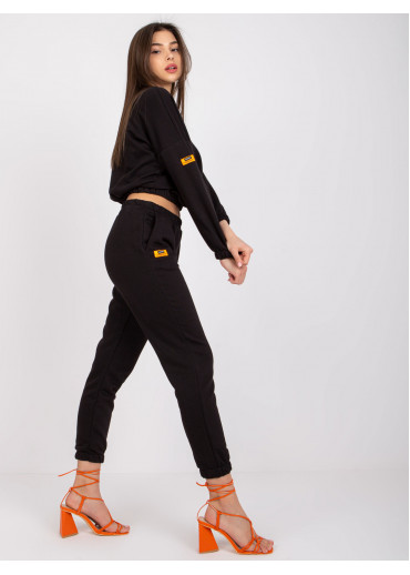 Čierna tepláková súprava