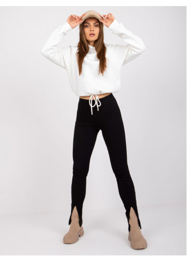 Smotanovo biela mikina s kapucňou