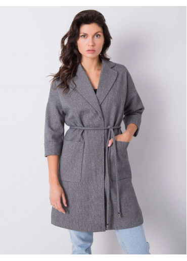 Sivý kabát s opaskom