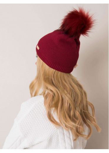 Bordovo červená čiapka