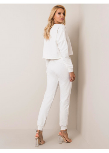 Smotanovo biela tepláková súprava