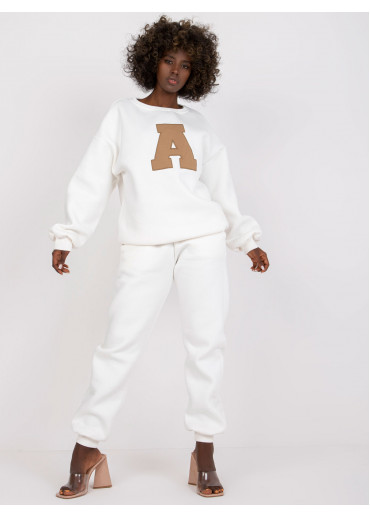 Smotanovo biela tepláková súprava