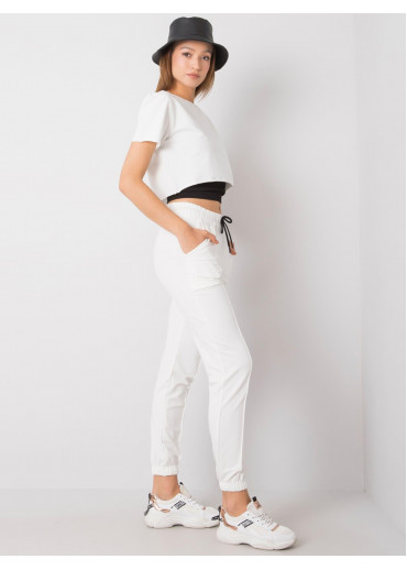 Smotanovo biela tepláková súprava