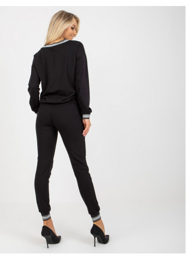 Čierna tepláková súprava