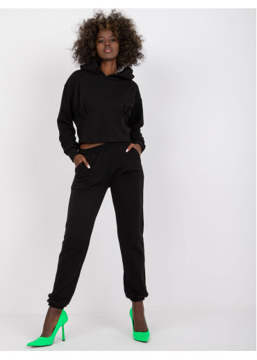 Čierna tepláková súprava