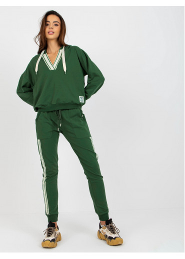 Tmavozelená tepláková súprava