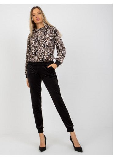 Čierna tepláková súprava