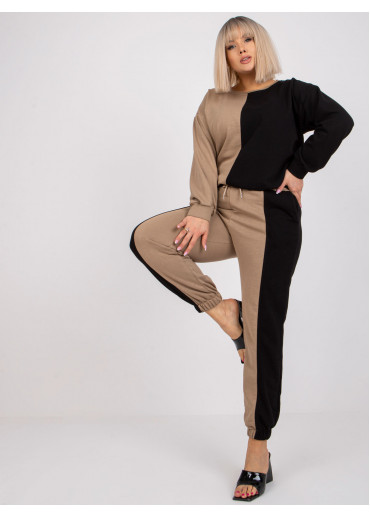 Čierna tepláková súprava