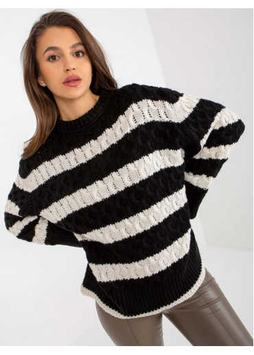 Čierny pletený sveter