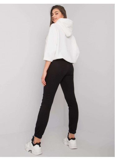 Čierna tepláková súprava