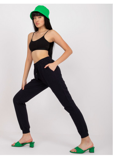 Tmavomodré tepláky