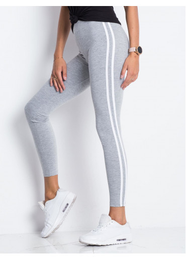 Sivá legíny s lampasmi