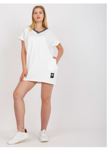 Biele predĺžené tričko