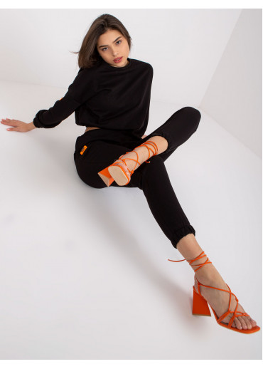 Čierna tepláková súprava