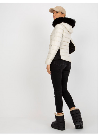 Béžovo hnedá prešívaná bunda