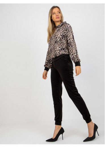 Čierna tepláková súprava