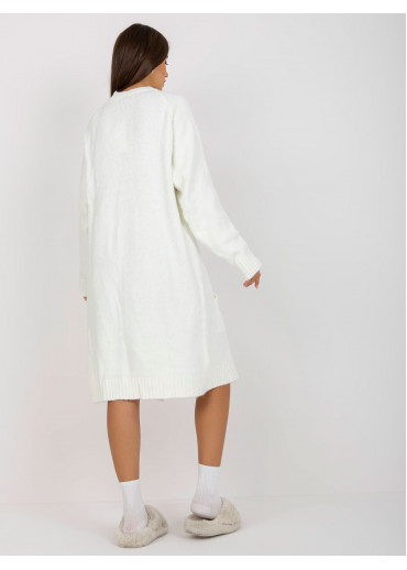 Smotanovo biely kardigán