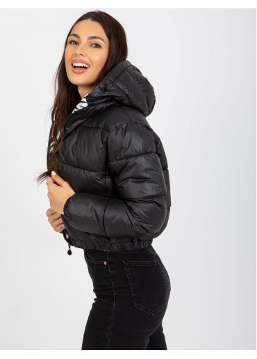 Čierna krátka prešívaná bunda