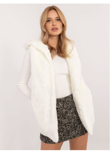 Smotanovo biela hebká vesta