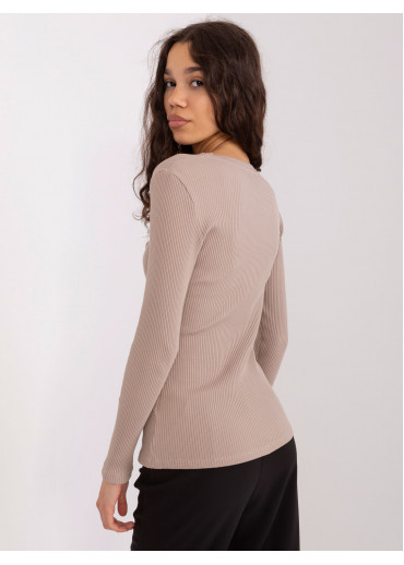 Kapučínovo hnedé tričko s dlhým rukávom