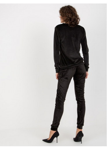 Čierna tepláková súprava