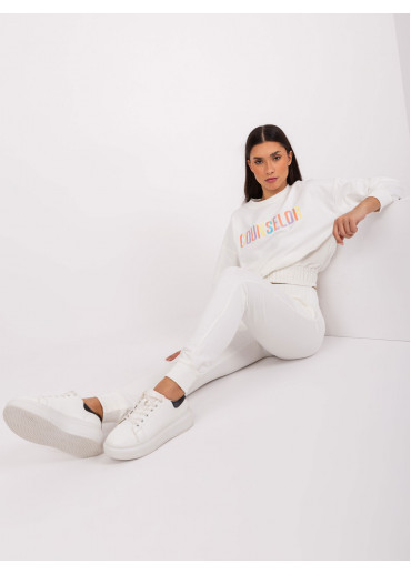 Smotanovo biela tepláková súprava