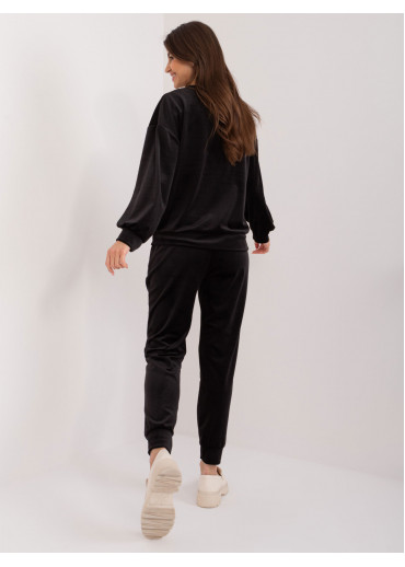 Čierna tepláková súprava