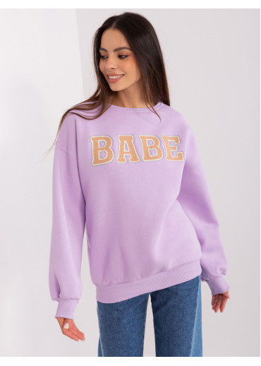 Fialová mikina s nápisom