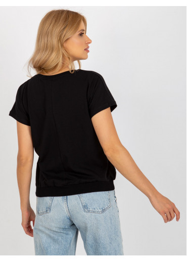 Čierne tričko vážka