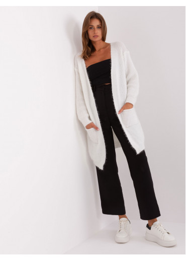 Smotanovo biely kardigán