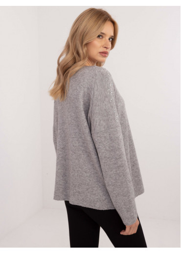 Sivý dámsky sveter s aplikáciou