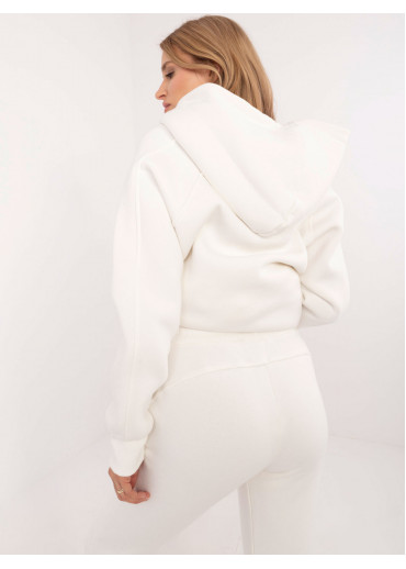 Smotanovo biela tepláková súprava