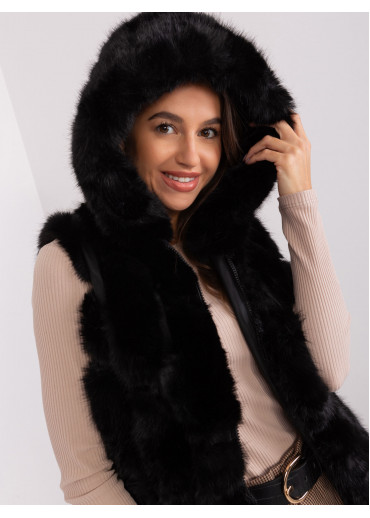 Čierna kožušinová vesta