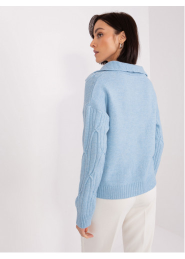 Svetlomodrý pulóver