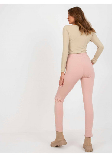 Púdrovo ružové tepláky