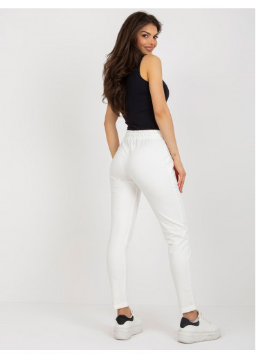 Smotanovo biele tepláky