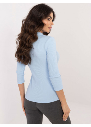 Svetlomodré tričko s golierom