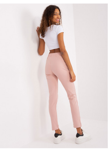 Púdrovo ružové tepláky