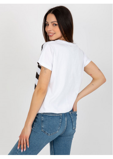 Čierne tričko pruhy