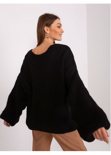 Čierny pletený pulóver