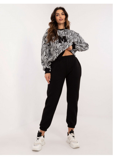 Viacfarebná tepláková súprava s hviezdou