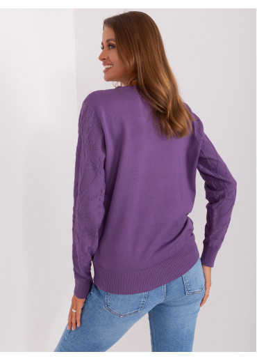 Fialový pulóver