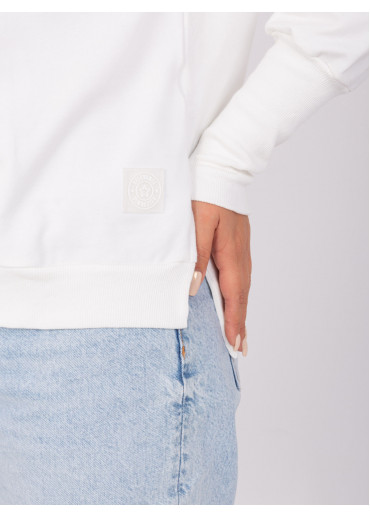 Smotanovo biele tričko s dlhým rukávom