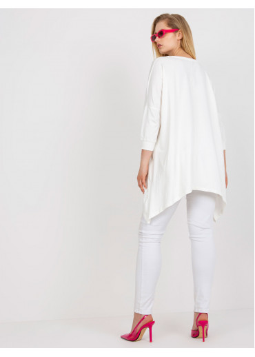 Smotanovo biela tunika