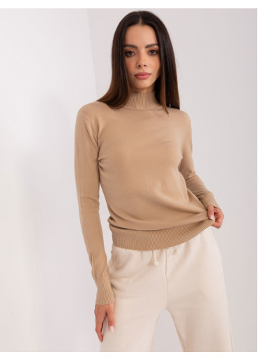 Kapučínovo hnedý rolák