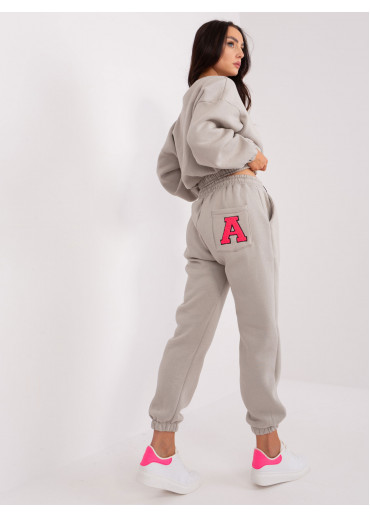 Tmavosivá tepláková súprava