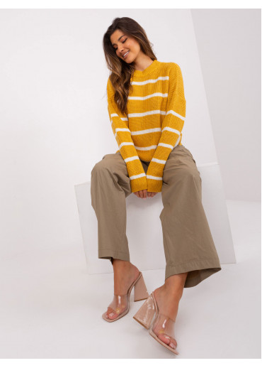 Karamelovo hnedý sveter